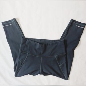 Athleta Stealth Capri Women's Leggings Tights, Constellation Blue, size Small